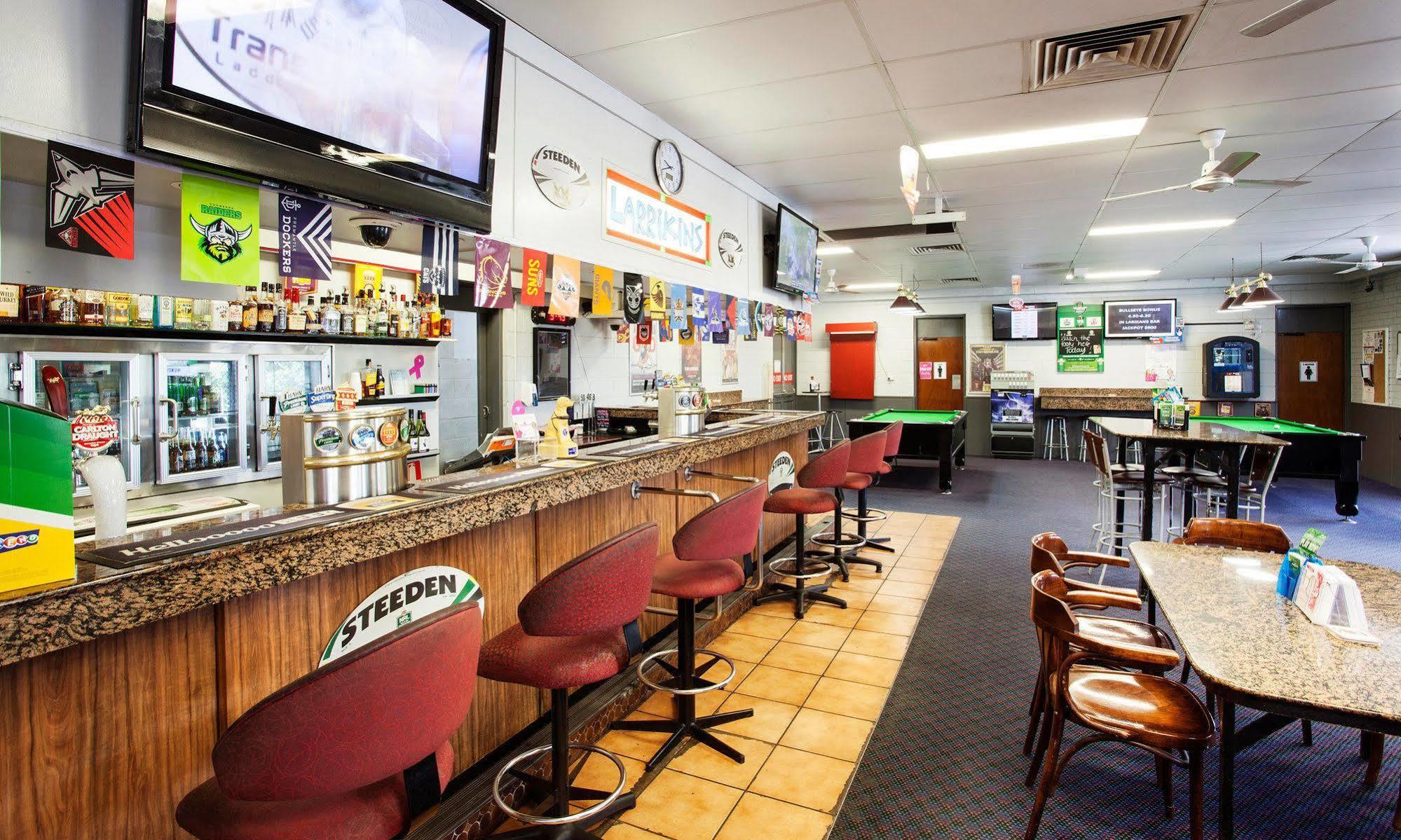Upper Ross Hotel Townsville Exterior photo